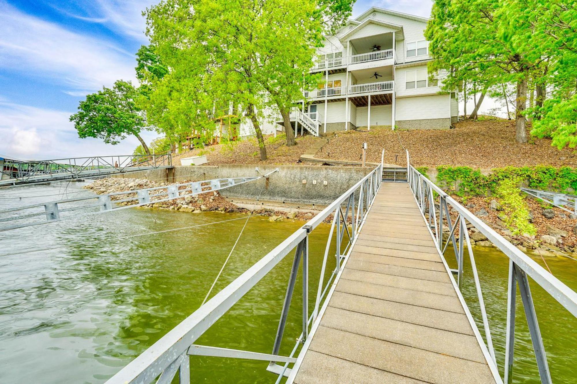 Townhouse With Shared Dock On Lake Of The Ozarks! Buitenkant foto