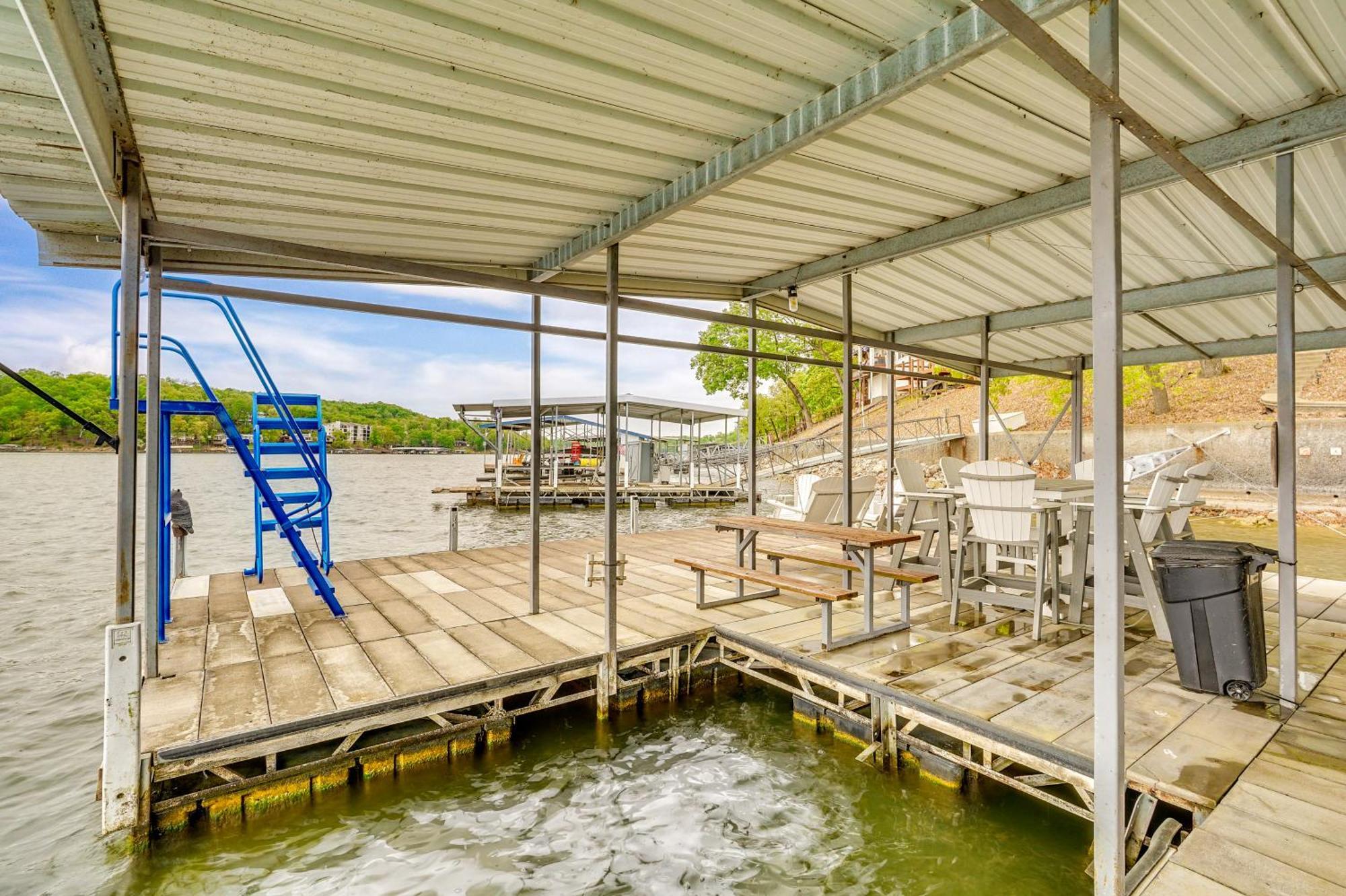 Townhouse With Shared Dock On Lake Of The Ozarks! Buitenkant foto