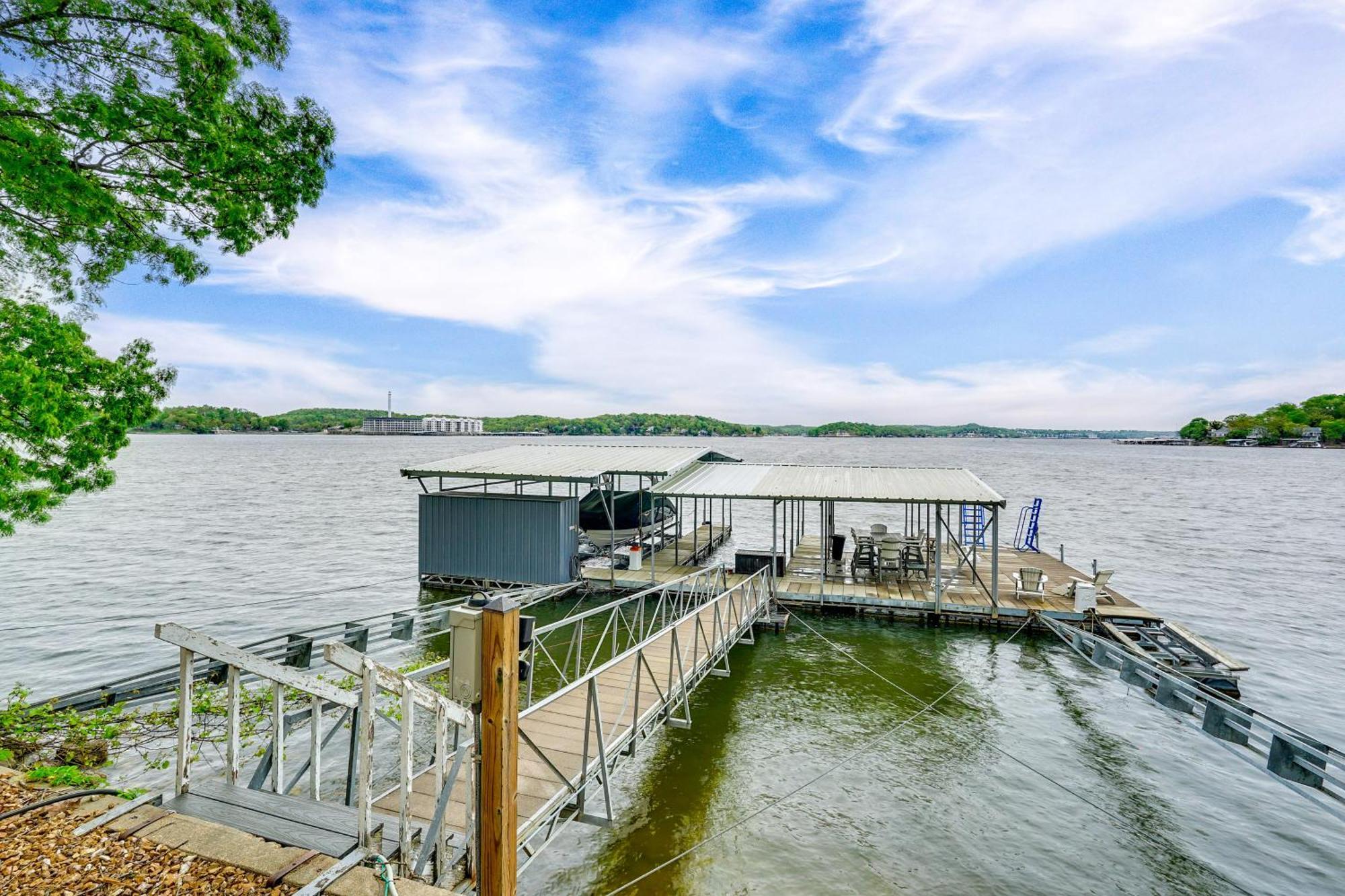 Townhouse With Shared Dock On Lake Of The Ozarks! Buitenkant foto